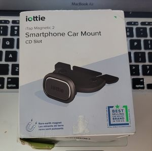 Iottie Smartphone car mount